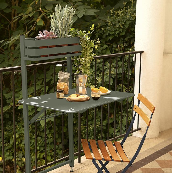 Natural Bistro Chair