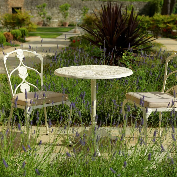Octavia Pedestal Table