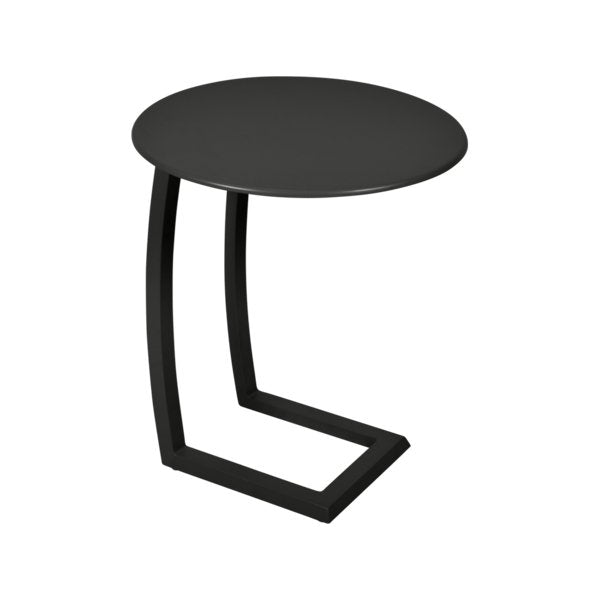 Alize Offset Low Table - Cedar Nursery - Plants and Outdoor Living