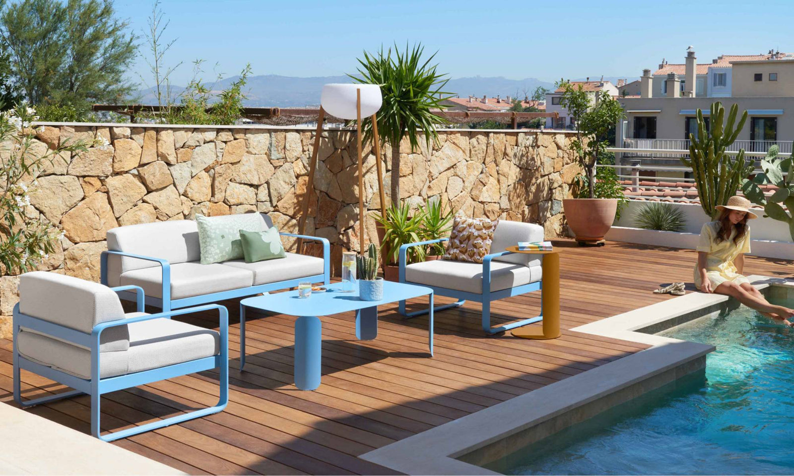 Avoid paying VAT twice on garden furniture for your EU holiday home