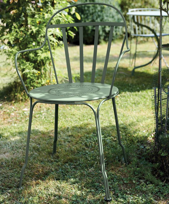 Louvre Armchair - Cedar Nursery - Plants and Outdoor Living