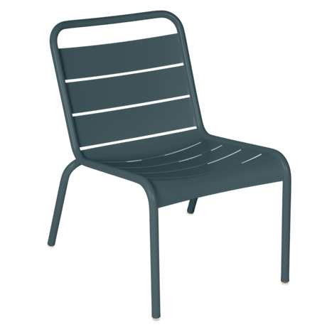 Luxembourg Lounge Chair - Cedar Nursery - Plants and Outdoor Living