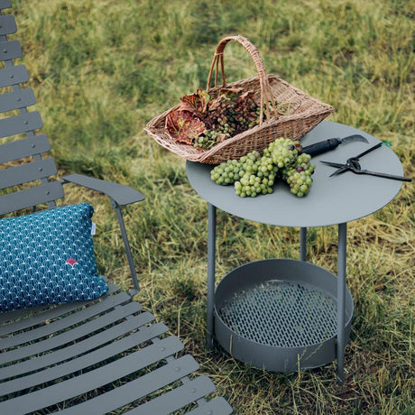 Salsa Pedestal Table - Cedar Nursery - Plants and Outdoor Living
