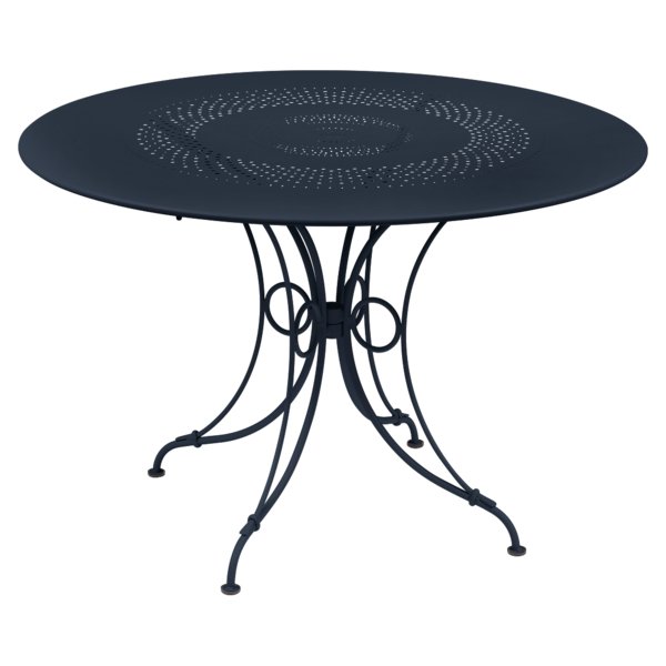 1900 Table - Cedar Nursery - Plants and Outdoor Living