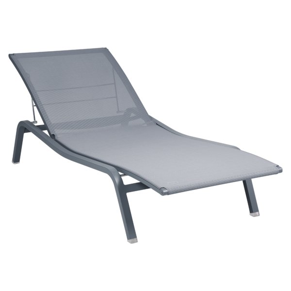 Alize Sunlounger - Cedar Nursery - Plants and Outdoor Living