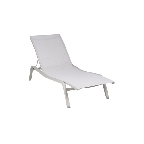 Alize XS Sunlounger - Cedar Nursery - Plants and Outdoor Living