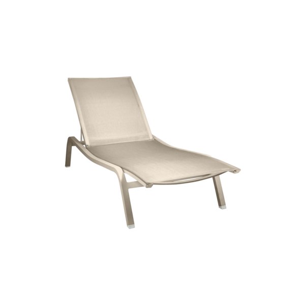 Alize XS Sunlounger - Cedar Nursery - Plants and Outdoor Living