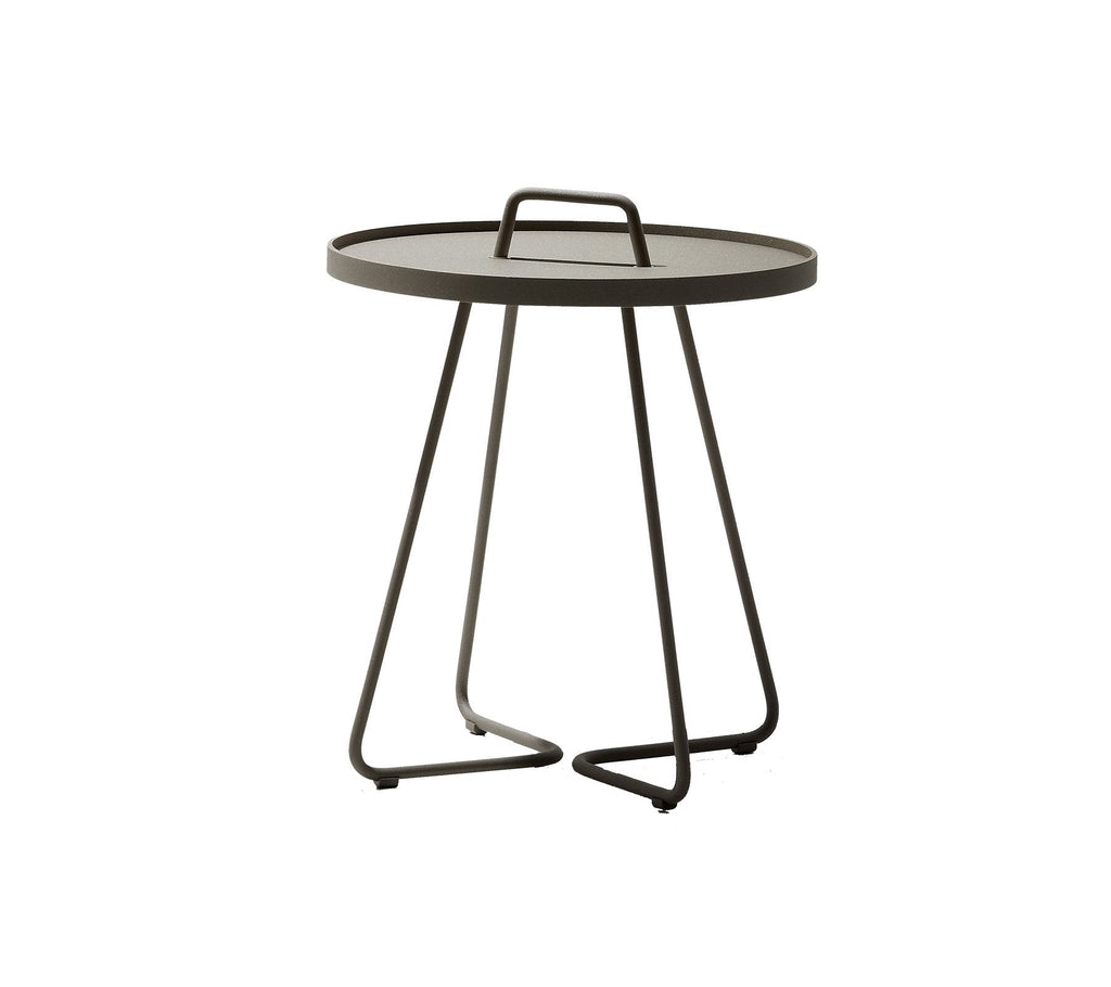 On-The-Move Side Table - Cedar Nursery - Plants and Outdoor Living