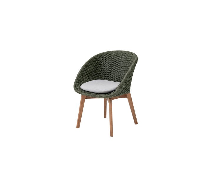 Peacock Chair - Cedar Nursery - Plants and Outdoor Living