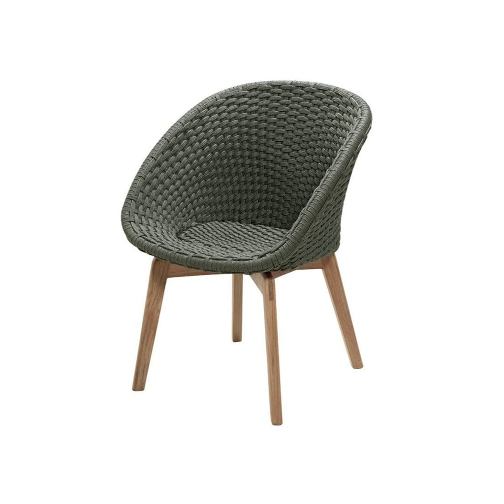 Peacock Chair - Cedar Nursery - Plants and Outdoor Living