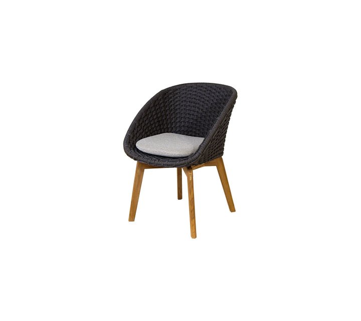 Peacock Chair - Cedar Nursery - Plants and Outdoor Living
