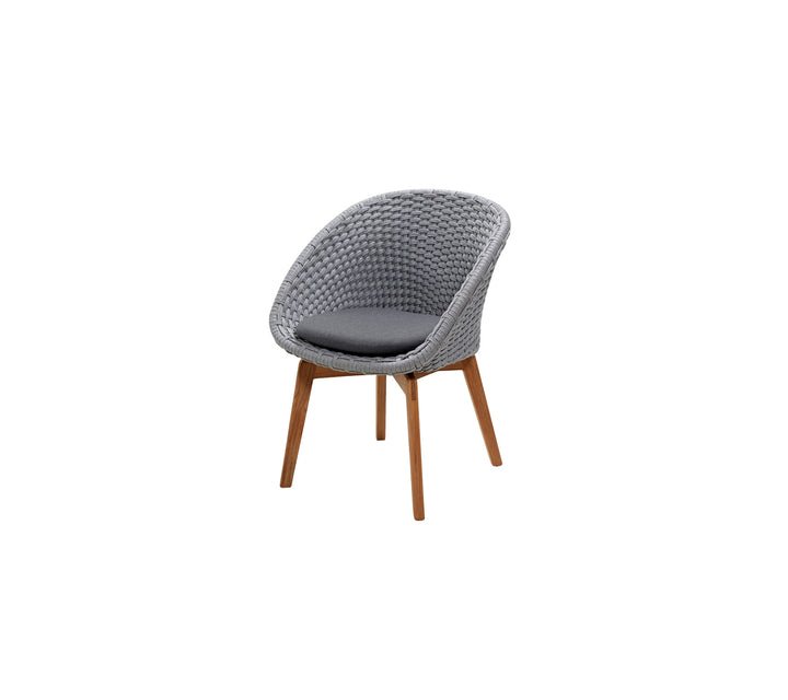 Peacock Chair - Cedar Nursery - Plants and Outdoor Living