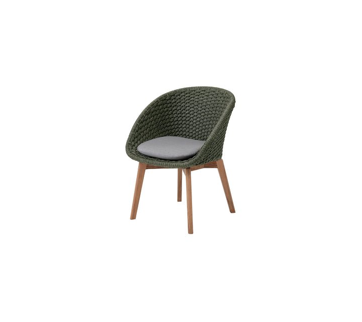 Peacock Chair - Cedar Nursery - Plants and Outdoor Living
